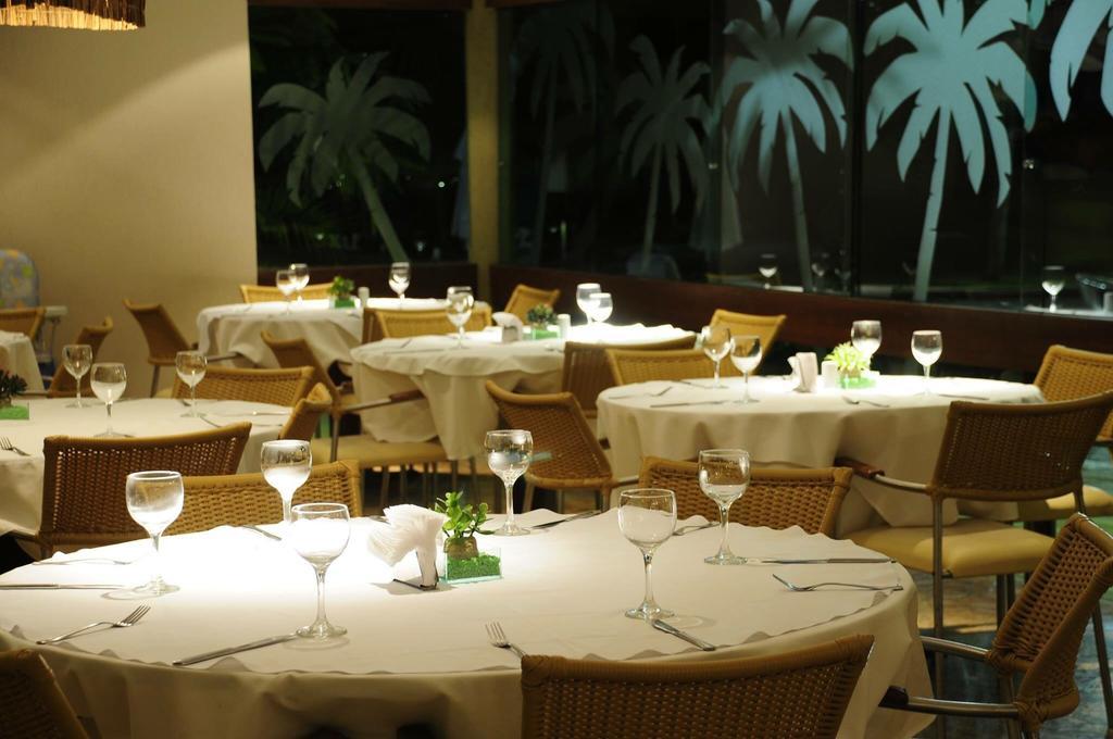 Marulhos Resort Beach - 2 Quartos & 1 Quarto ปอร์โต จิ กาลินญาส ภายนอก รูปภาพ